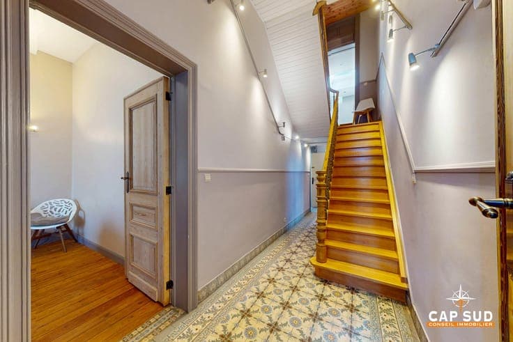 Maison de Maître rénovée avec piscine à Feluy