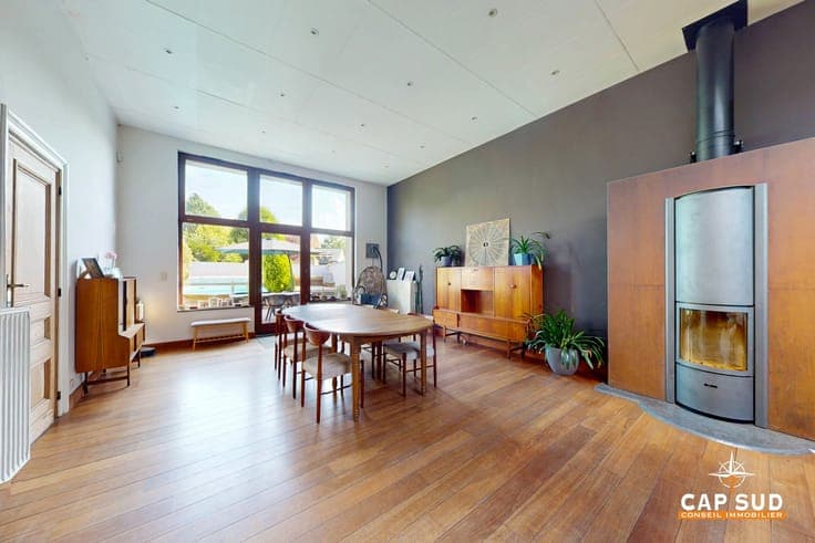 Maison de Maître rénovée avec piscine à Feluy