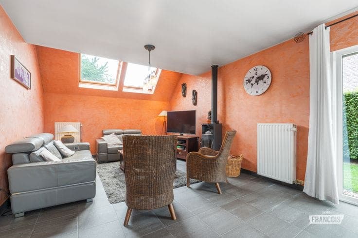Spacious, open-plan 3-bedroom property in Heurne for sale!