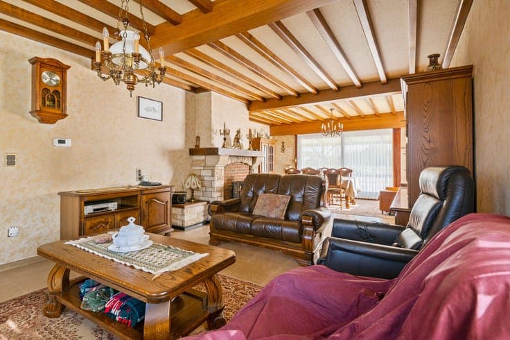Gelijkvloerse woning op een perceel van 10180m²!