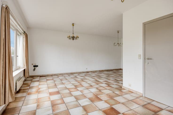 Family Home – 3 Bedrooms, Cosy Garden and Spacious Driveway