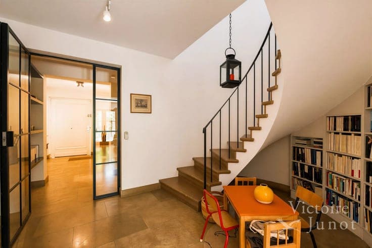 Observatory, superb 7-bedroom house with garden and garage