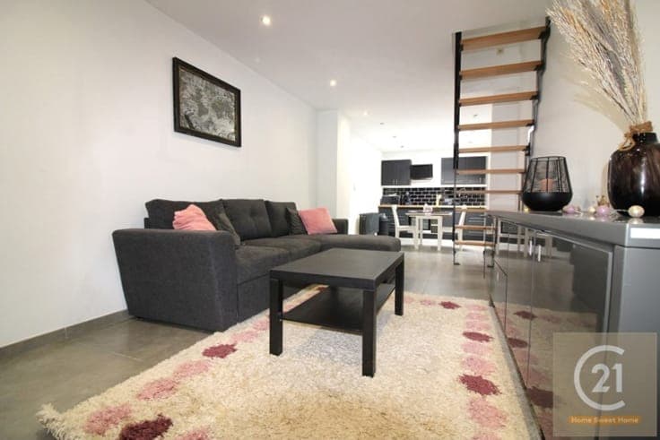 Recently renovated house with 3 bedrooms and 2 bathrooms