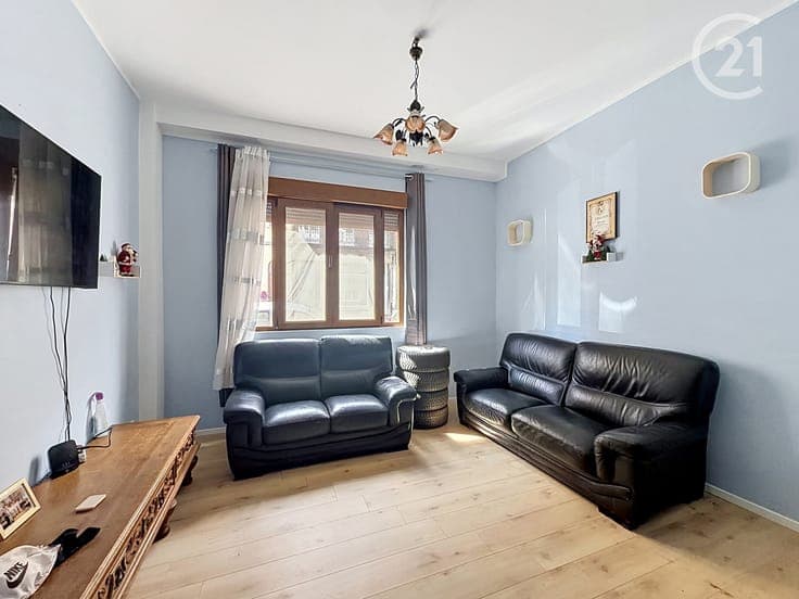 Family Home with 4 Bedrooms in Saint-Gilles