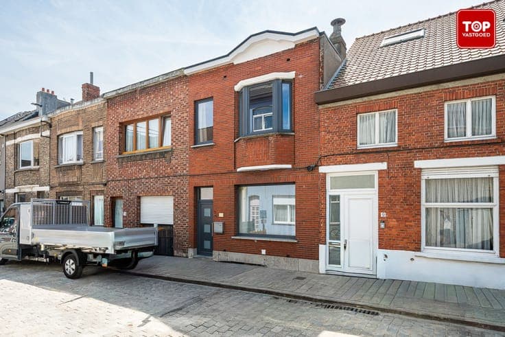 Instapklare woning met gezellige tuin op centrale ligging