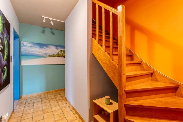 Ruime gezinswoning met 5 slaapkamers en 2 badkamers op ee...