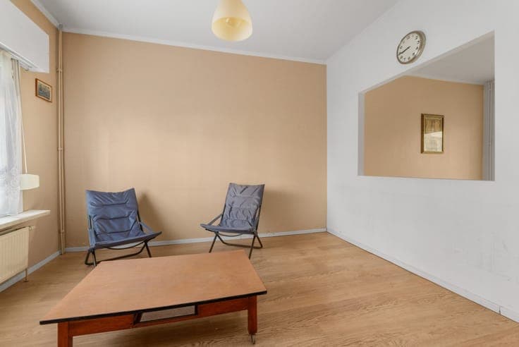 House to renovate with 2 bedrooms in Antwerp