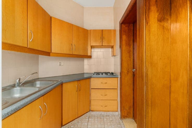 House to renovate with 2 bedrooms in Antwerp