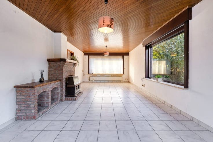 House in Sint-Eloois-Winkel