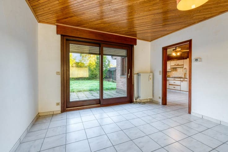 House in Sint-Eloois-Winkel