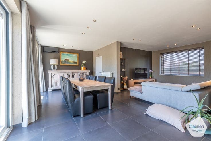 Stijlvol en energiezuinig huis met 3 slaapkamers en mooie...