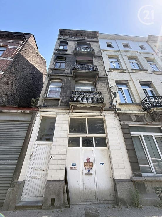 Investment Property – 3 Legal Units + Garage & Workshop