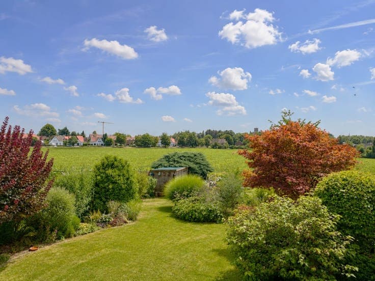 Toplocatie in Heverlee: open bebouwing met prachtige tuin...