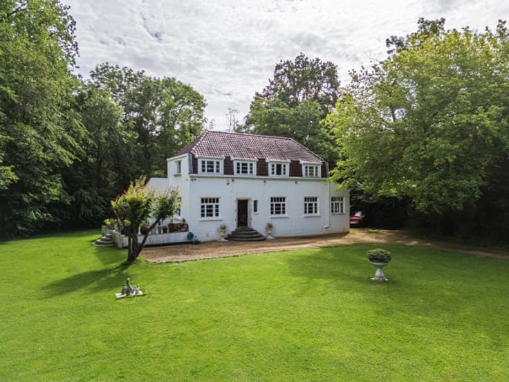 Magnificent character property in a peaceful setting.