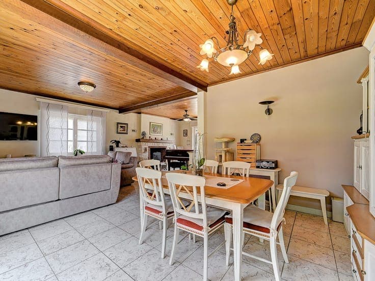 Spacious move-in ready home with sunny garden