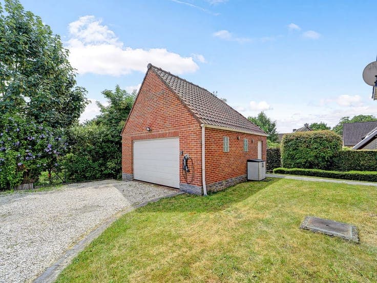 Spacious move-in ready home with sunny garden