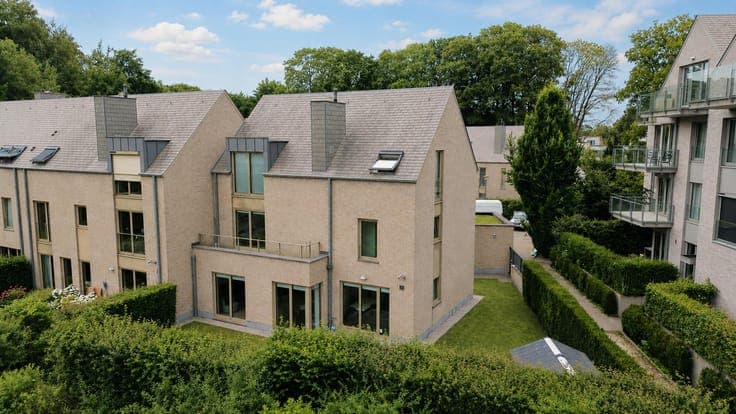 UCCLE – 5 Bedrooms/4 Bath. House – Garden & Garage – EPC B