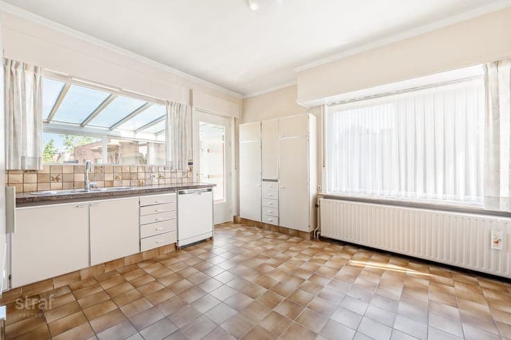Ruime gezinswoning met grote tuin en tot vijf slaapkamers