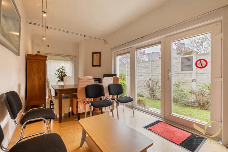 Master house 228 m² on a 300 m² plot!
