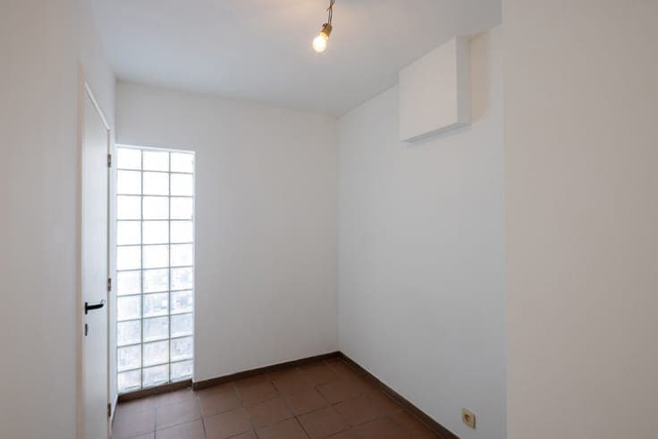 Investment Property with 2 apartments in Auderghem