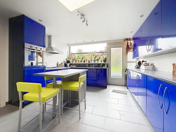 Renovated house, 3 bedrooms with garden