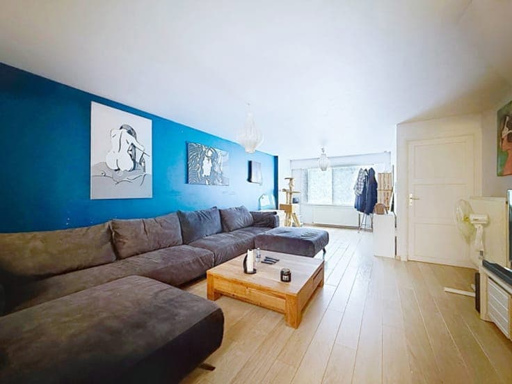 Renovated house, 3 bedrooms with garden