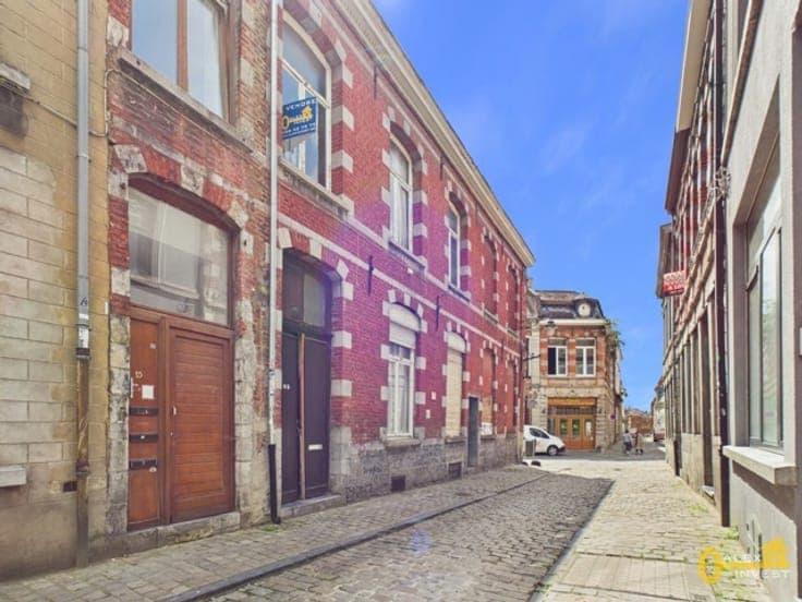 Building with Permit for Conversion into 2 Houses