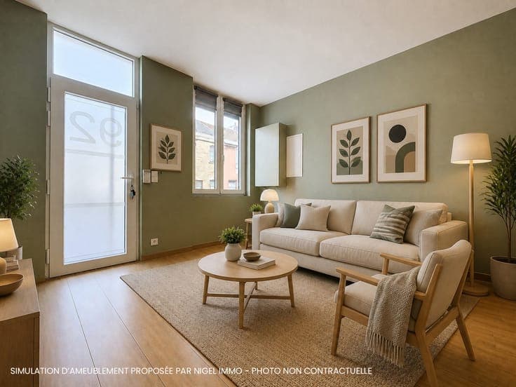 3 façades, proche de tout, 3CH + bureau, bel extérieur.