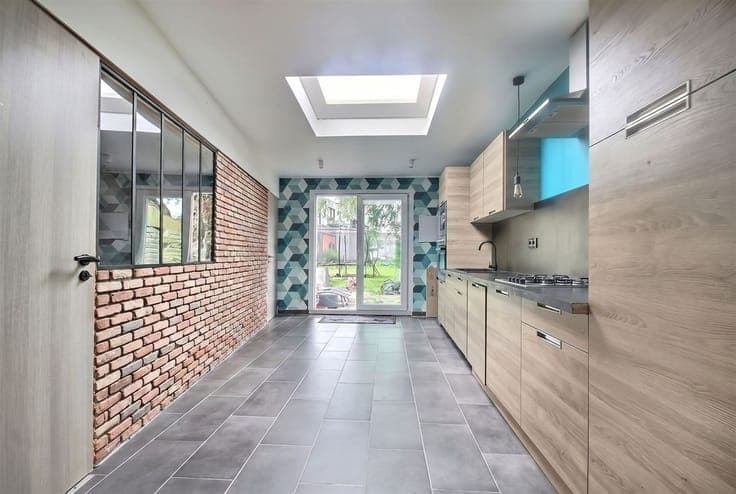 Jolie maison quatre chambres avec un jardin à Herseaux