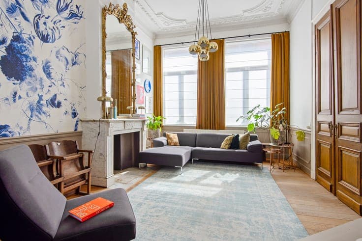 Characterful 5-bedroom townhouse for sale in Vilvoorde