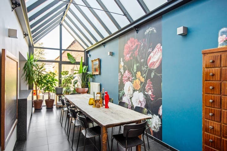 Characterful 5-bedroom townhouse for sale in Vilvoorde