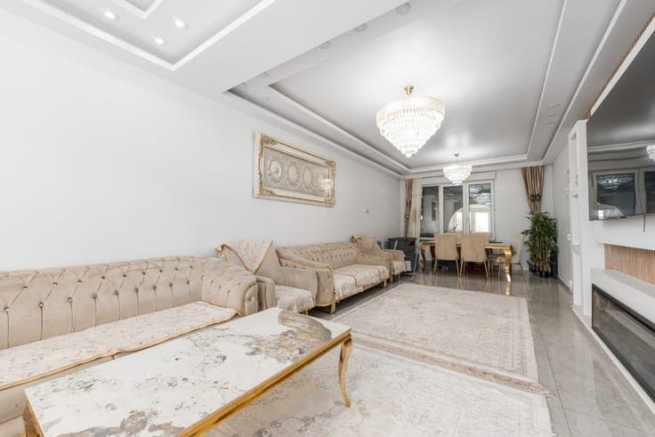 Spacious townhouse in Sint-Niklaas
