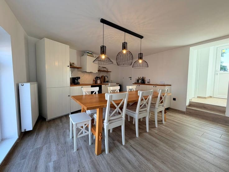 A house that was renovated in 2019, located in HEERS.