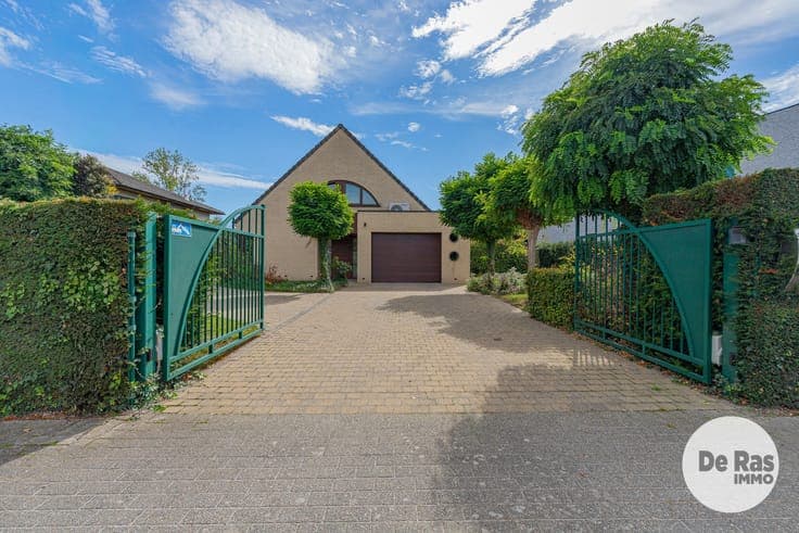 LEDE - Perfect onderhouden woning op een rustige locatie