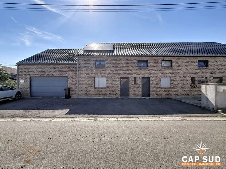 Semi-detached property with 3 apartment