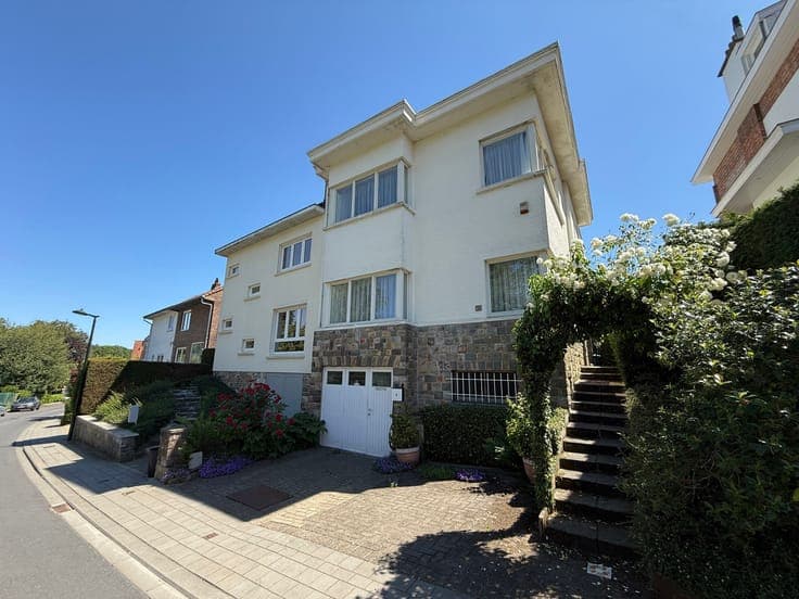CHANT D'OISEAU – SEMI-DETACHED HOUSE – 4 BEDROOMS – GARAGE