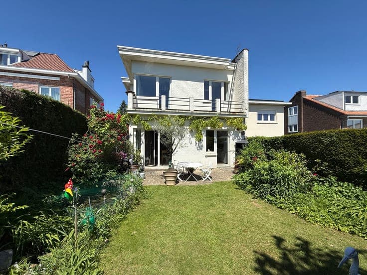 CHANT D'OISEAU – SEMI-DETACHED HOUSE – 4 BEDROOMS – GARAGE