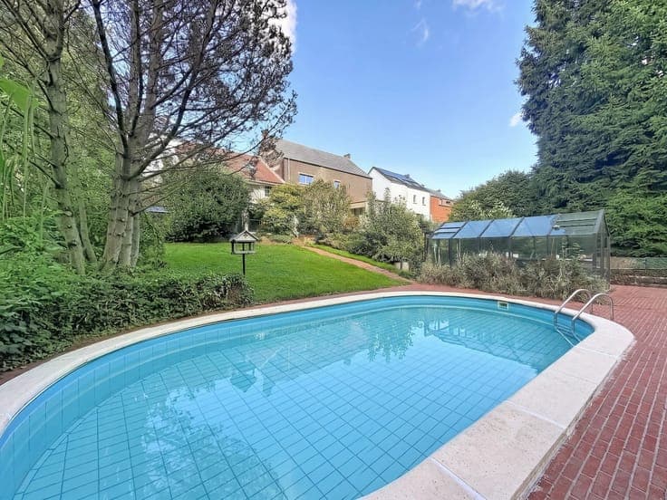 Sale - House Genappe - 425,000 €