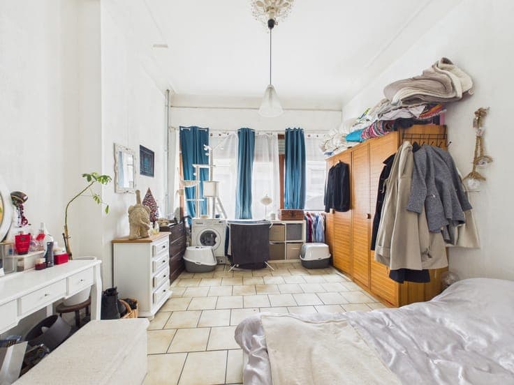 Saint-Gilles - Parvis / Porte de Hal | Mixed-use building