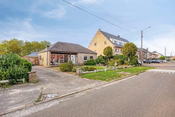Gelijkvloerse woning met 3 slaapkamers, garage en zuidwes...