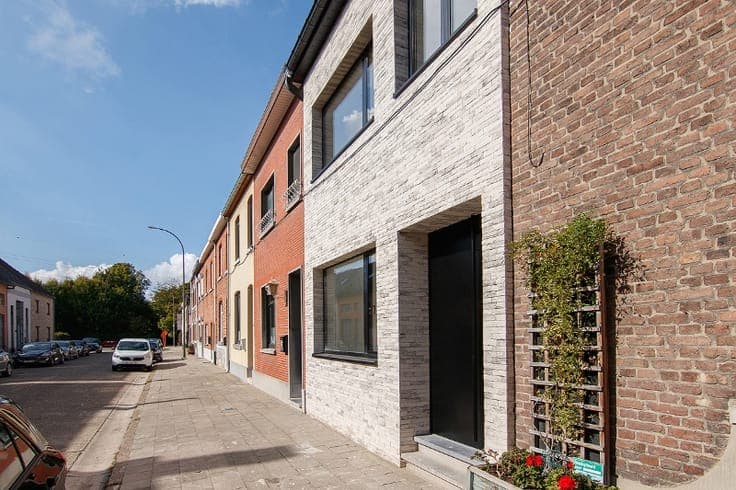 Geslaagde totaalrenovatie met 4 slaapkamers, 2 badkamers,...
