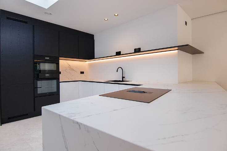 Geslaagde totaalrenovatie met 4 slaapkamers, 2 badkamers,...