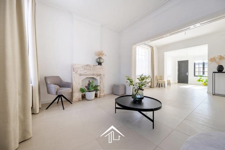 TOWNHOUSE IN LOUISE-MARIE: FIRST VIEWING ON SATURDAY, 18 OCT