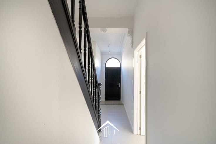 TOWNHOUSE IN LOUISE-MARIE: FIRST VIEWING ON SATURDAY, 18 OCT