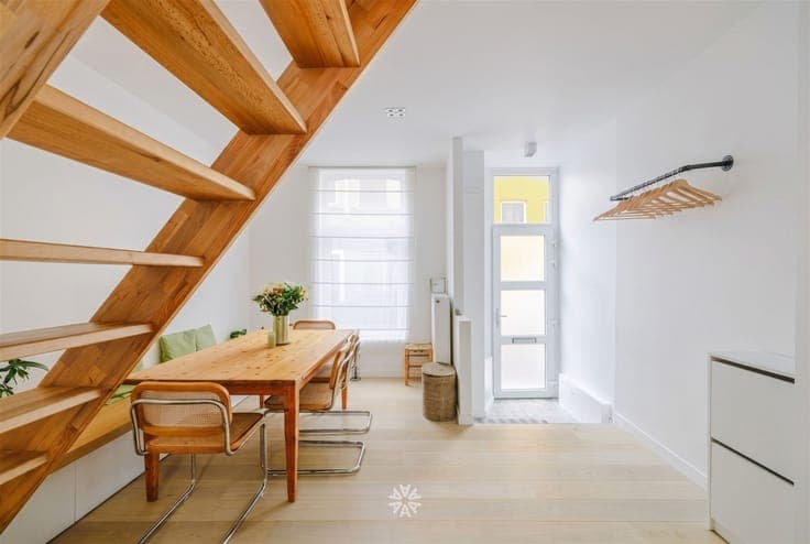 Instapklare woning met drie slaapkamers en gezellige buitenk