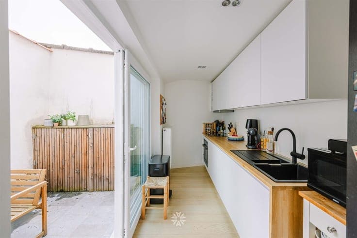 Instapklare woning met drie slaapkamers en gezellige buitenk