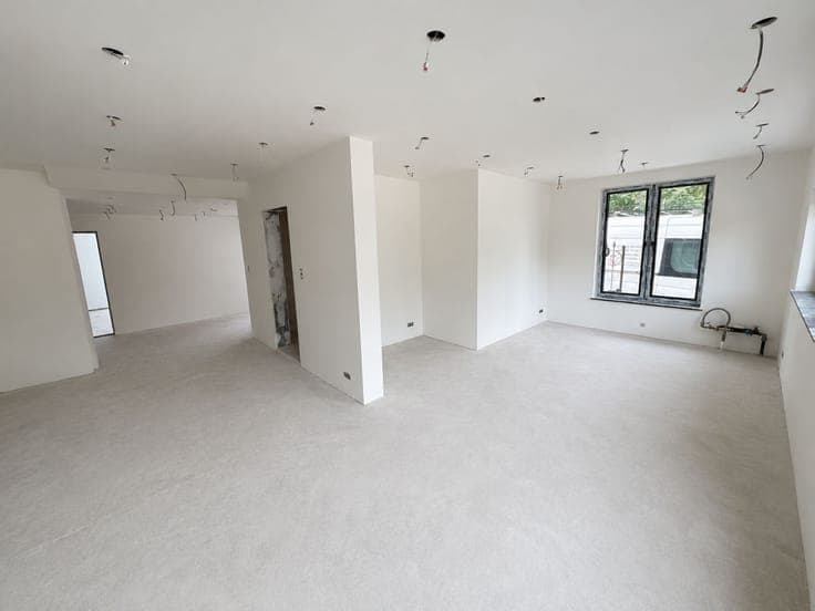 Fully Renovated Home with Large Garden in Nerem