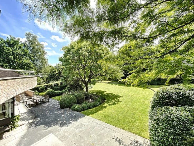 Exceptional property on a 28-acre land