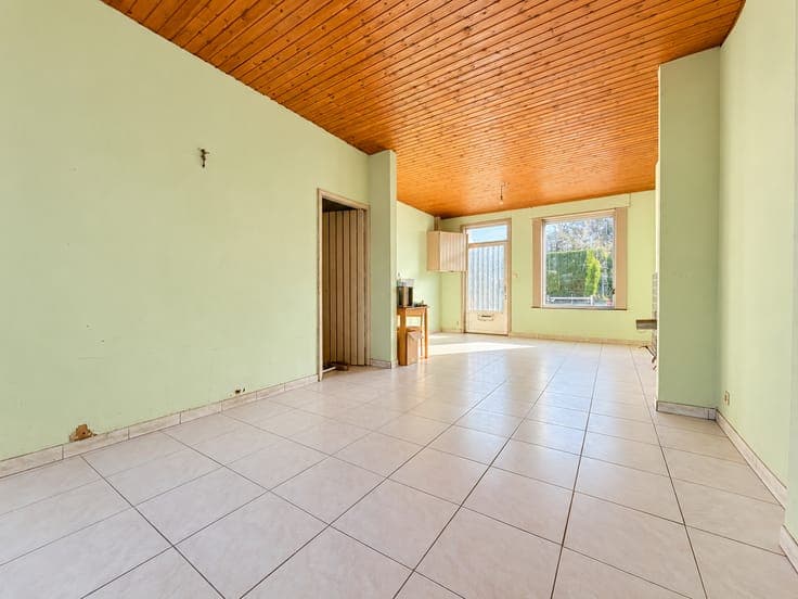 AUVELAIS – 3-FACADE HOUSE – 3 BEDROOMS – GARDEN – SIDE ACCES
