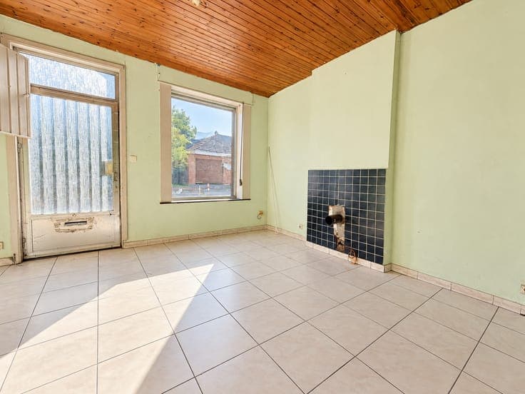 AUVELAIS – 3-FACADE HOUSE – 3 BEDROOMS – GARDEN – SIDE ACCES
